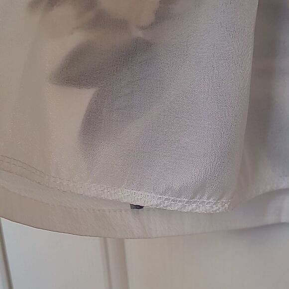 3 for $10! Floral off the Shoulder top - Picture 5 of 6